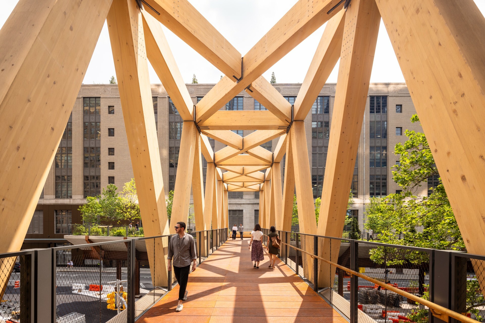 The new High Line – Moynihan Train Hall Connector bridge has opened