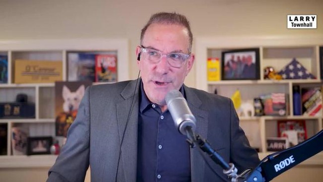 Trump Traumatizes Schumer & Jeffries As Democrats Move to Remove Him Immediately – Twitchy