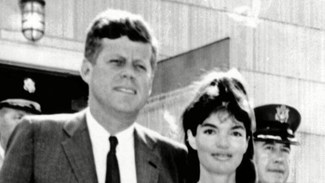 How “Icebergs” John F. and Jackie Kennedy Warmed to One Another After the Death of Their Son Patrick | Vanity Fair