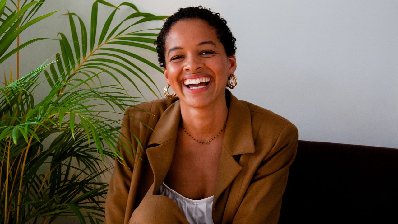 Meet Josephine Philips, Founder Of Sojo – The Deliveroo Of Clothing Repairs | British Vogue