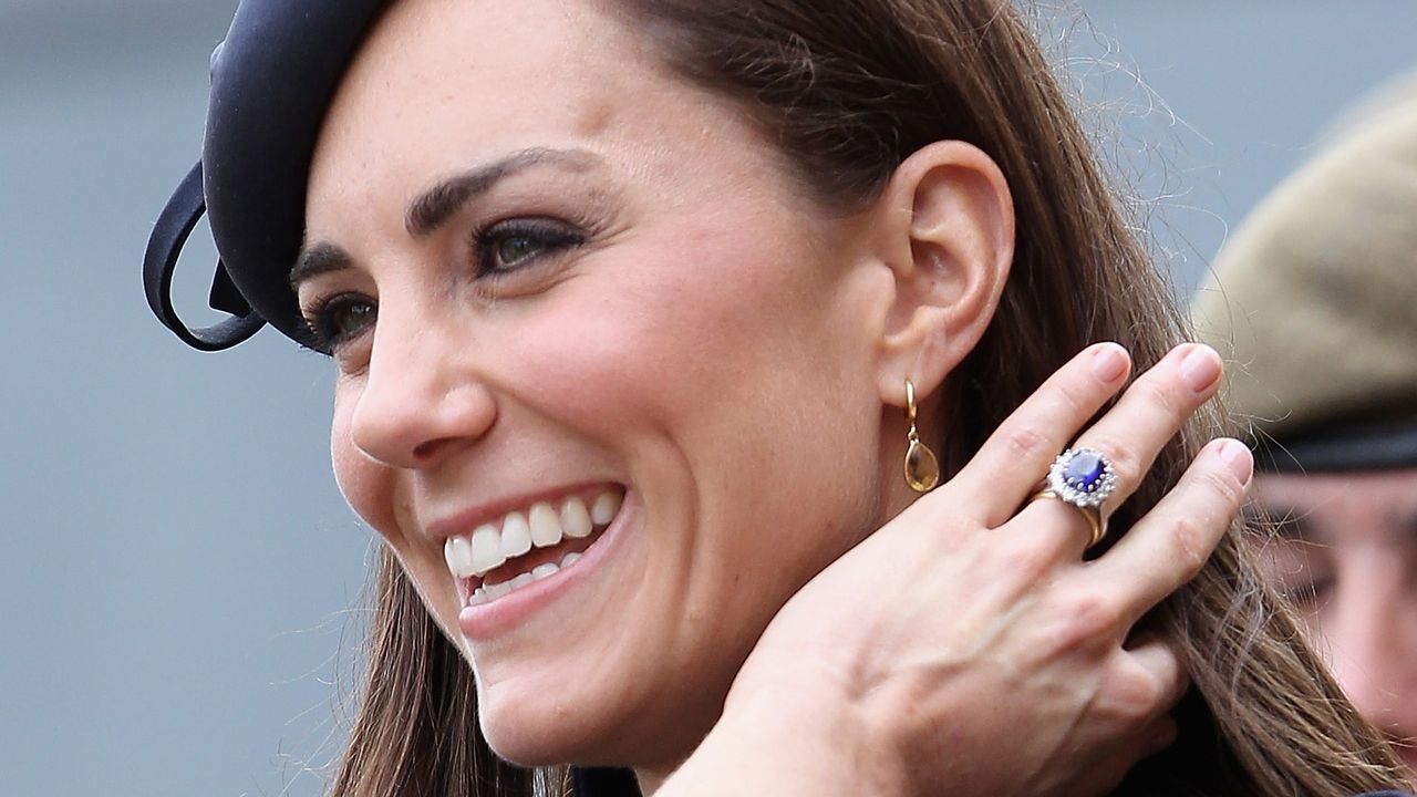 From Snow Settings To Grey Diamonds: The Complete Vogue Guide To Choosing An Engagement Ring Now | British Vogue