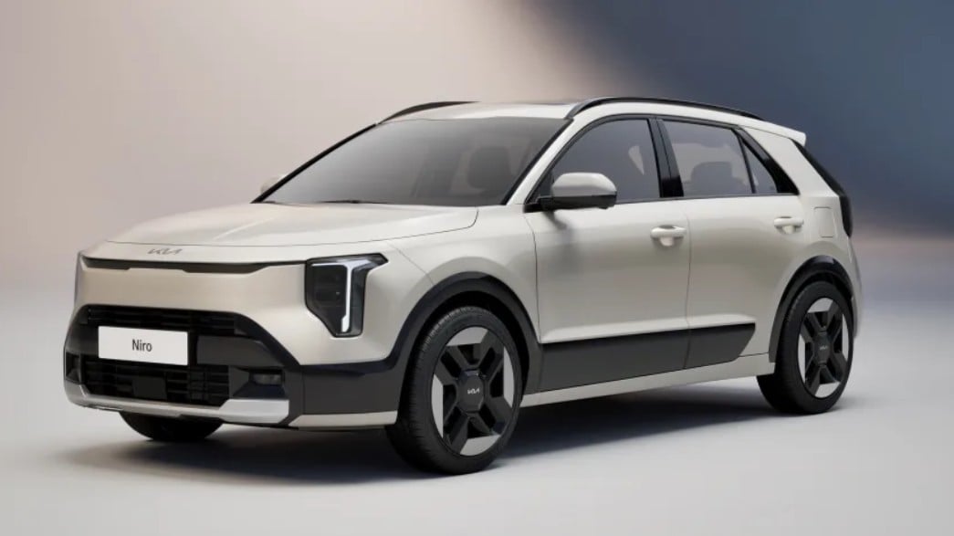 Facelifted Kia Niro revealed with sharper styling and updated cabin tech