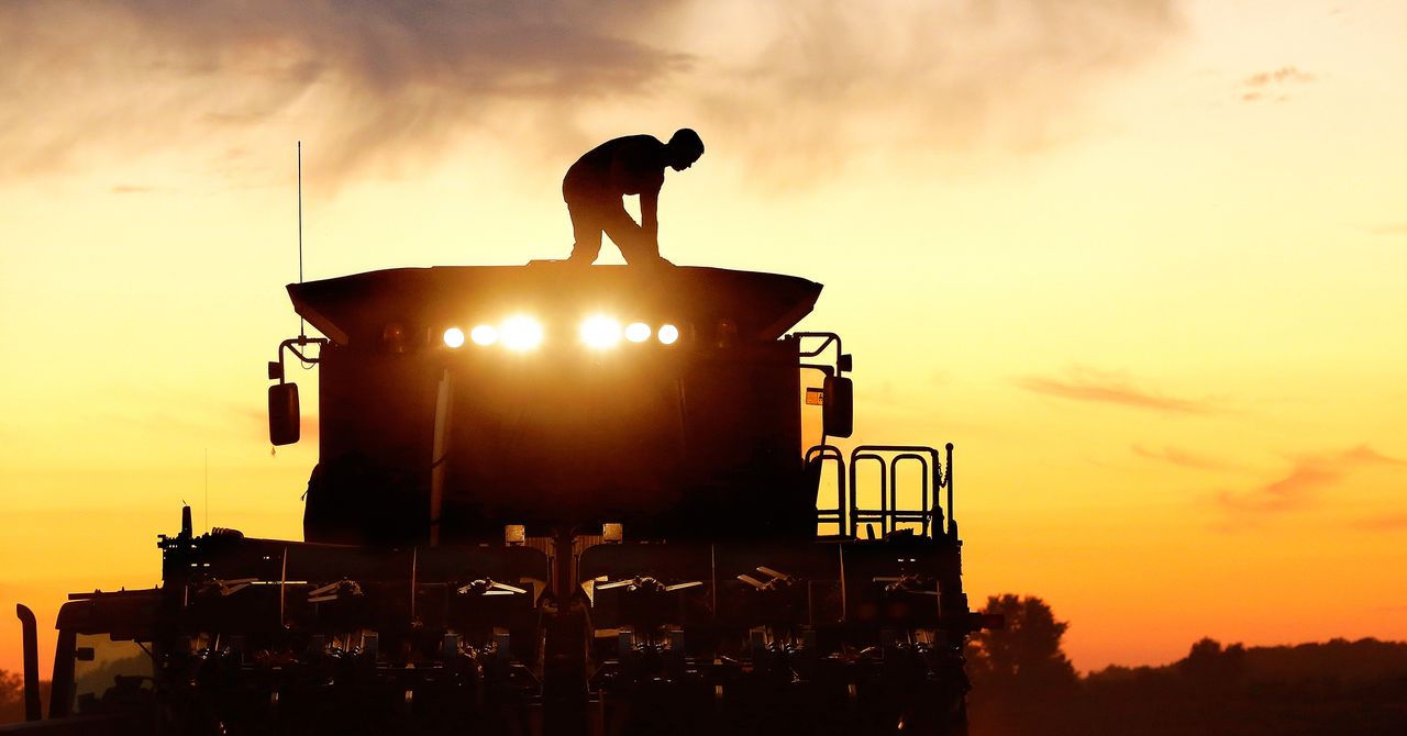 New High-Tech Farm Equipment Is a Nightmare for Farmers | WIRED