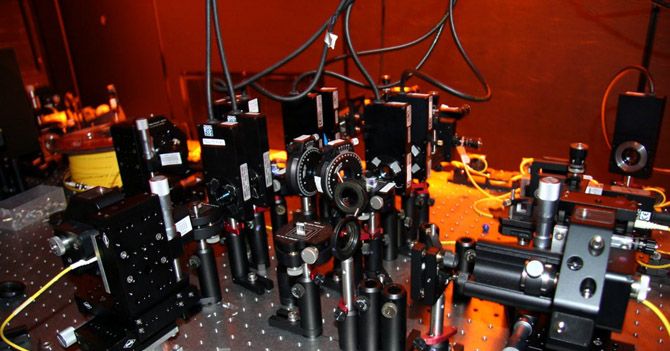 Quantum Computer Simulates Hydrogen Molecule Just Right | WIRED