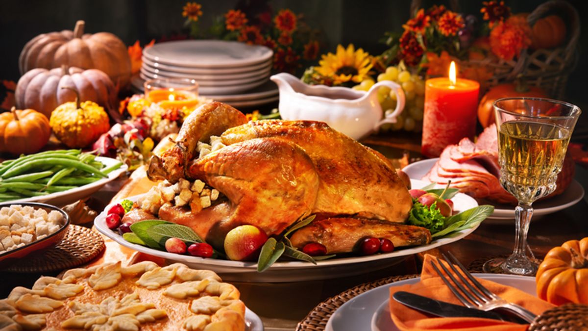 Does eating turkey make you sleepy? What to know | Snopes.com