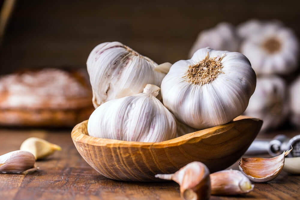 El ajo: un alimento sano, pero no mágico – Mejor con Salud