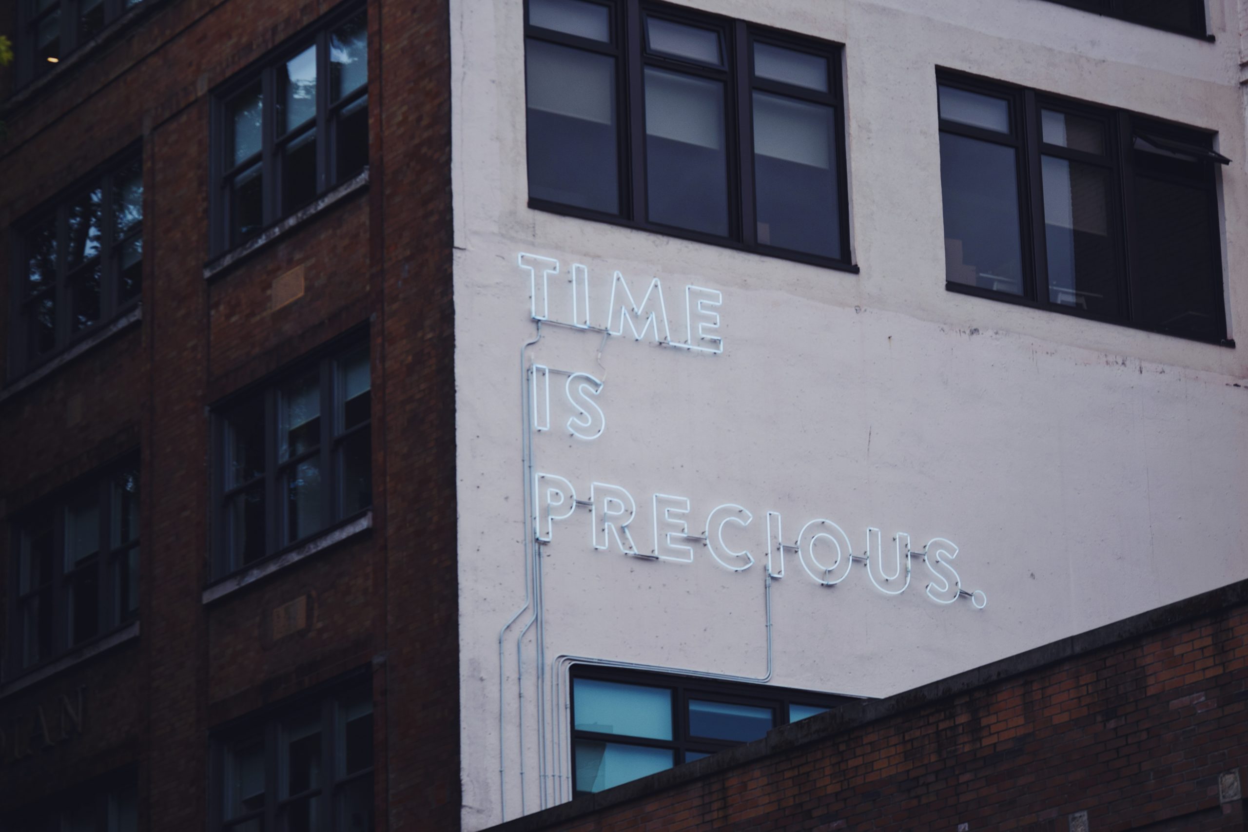 How to Make Time To Grow Your Email List - Melyssa Griffin