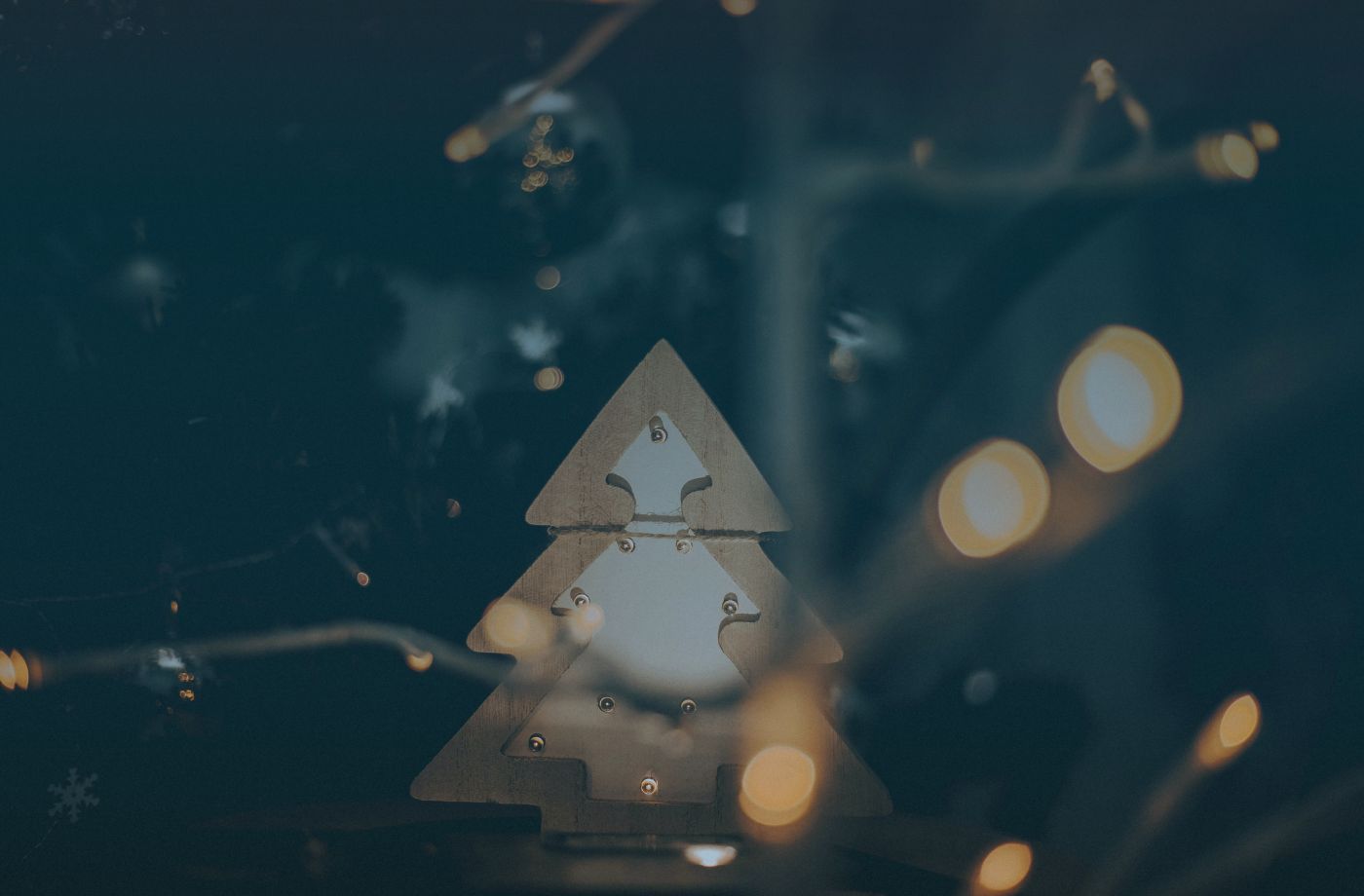 How to Use Social Listening to Track Seasonal Trends and Topics | Mention