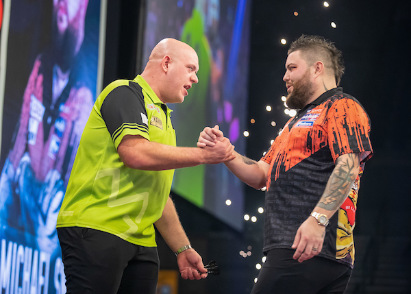 Michael van Gerwen believes Michael Smith deserved more home support