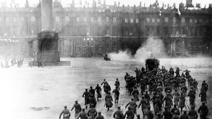 The fall of the Winter Palace: How the Bolsheviks took power 100 years ago - Russia Beyond