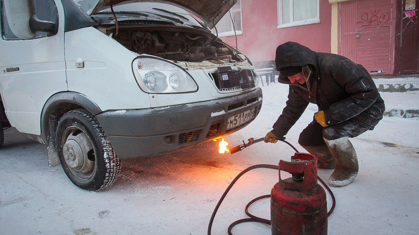 How do people drive in Russia when it’s -50°C? - Russia Beyond