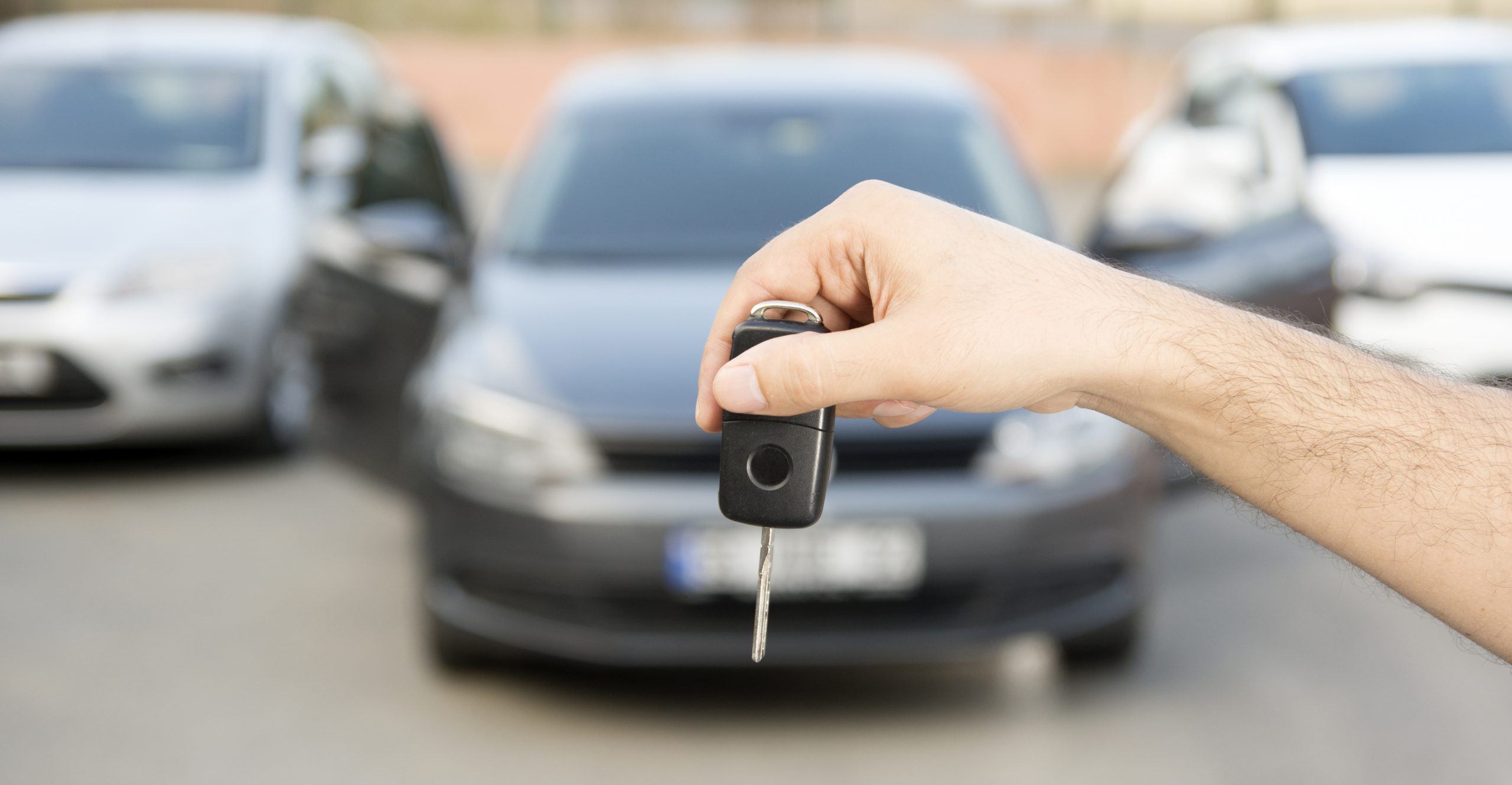 Zakup używanego auta. Jak uniknąć problemów | Motogratka