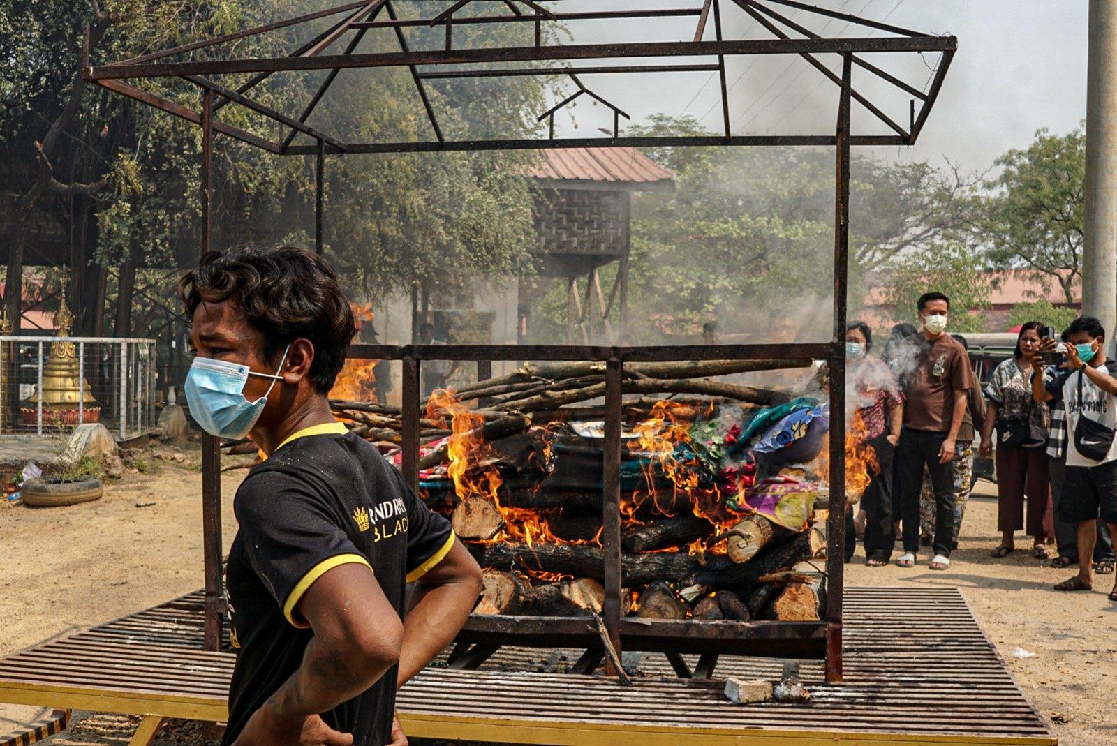 Myanmar junta blocks quake coverage as death toll jumps to 1,700