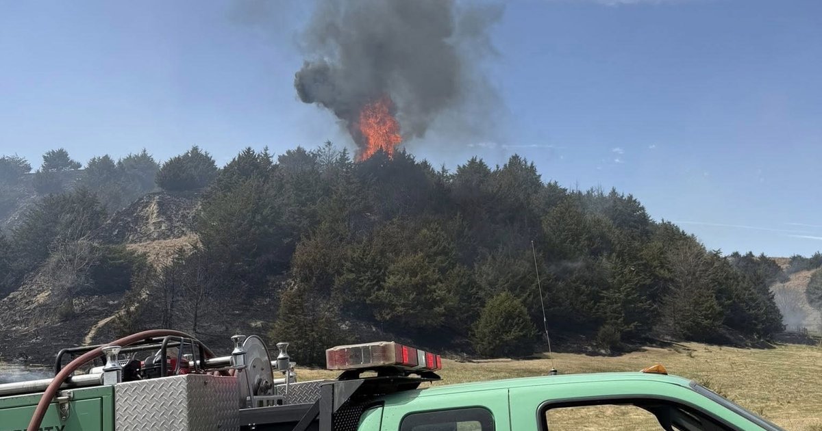Pressey Fire burning 9,000 acres near Broken Bow with no containment | Nebraska Public Media