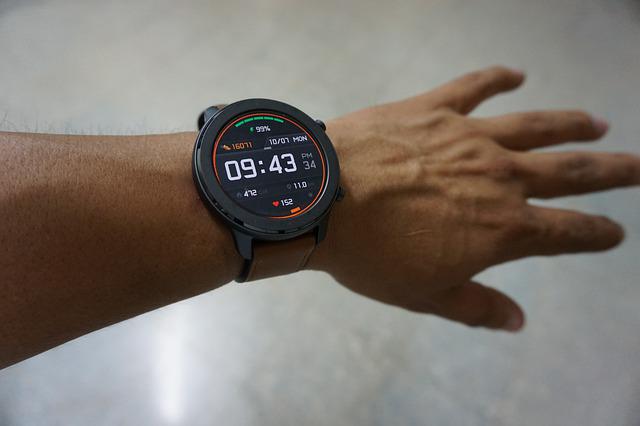 Jaki smartwatch wybrać? Zwróć uwagę na te elementy! ⋆ NETY.pl