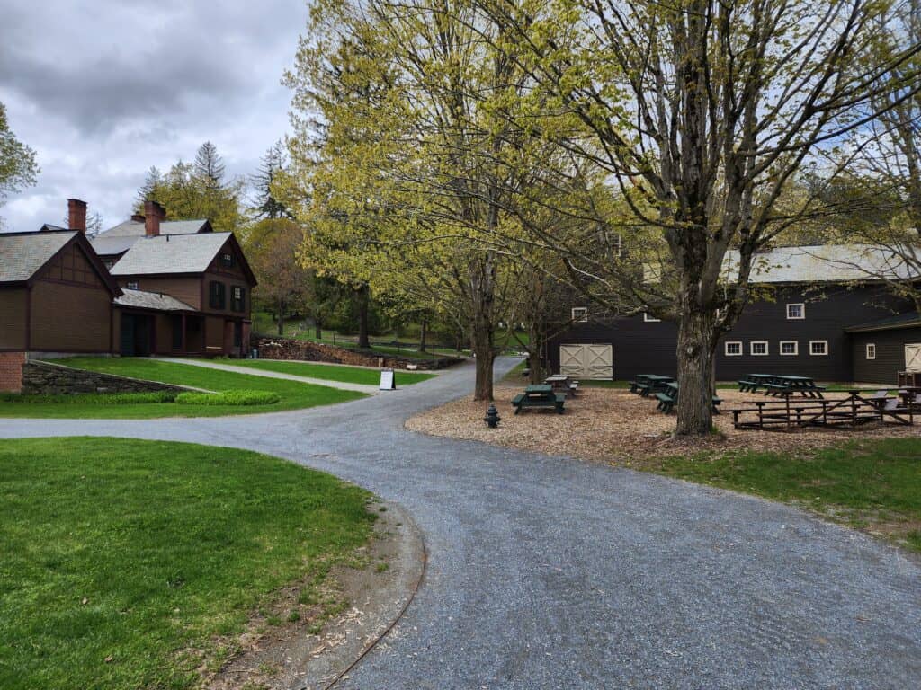 26 Fun Things to Do in Woodstock VT: Vermont's Cutest Town | New England With Love
