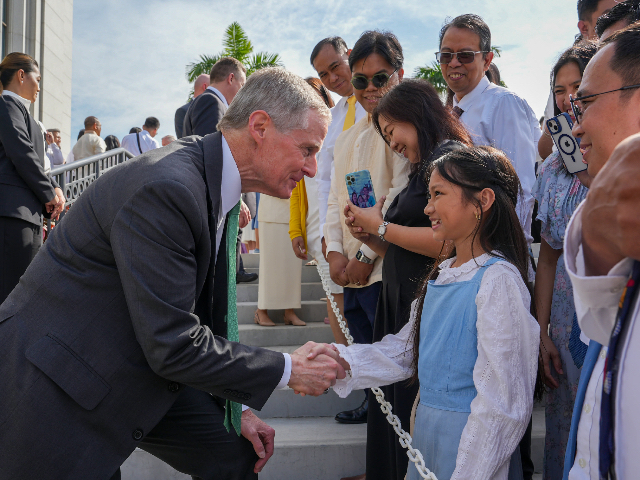 Elder David A. Bednar Dedicates the Alabang Philippines Temple