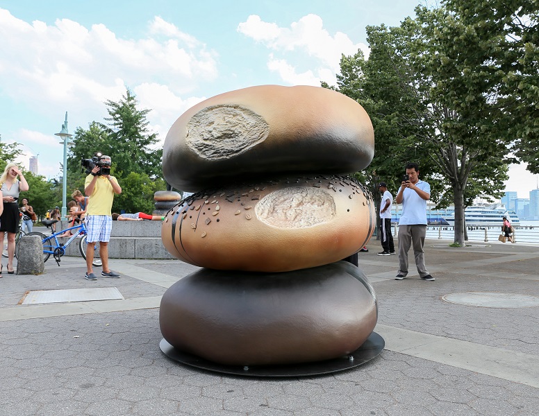 Hanna Liden Brings Some Terrifyingly Large Bagels to New York
