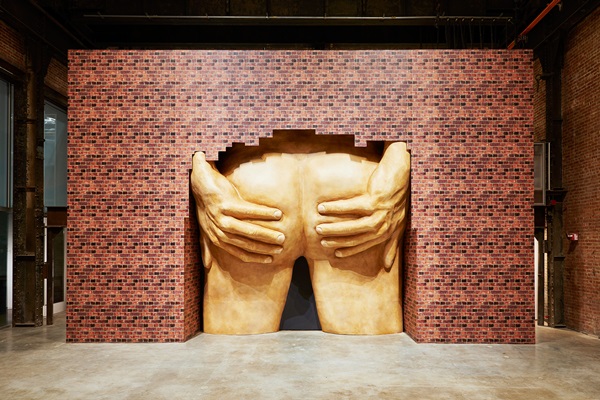 The Surprising Backstory Behind Anthea Hamilton’s Viral-Ready Derriere Installation
