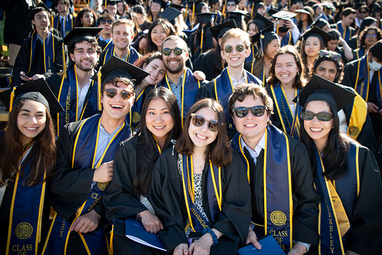 Fun vibes, a celebration of loved ones were standouts at UC Berkeley’s commencement - Berkeley News