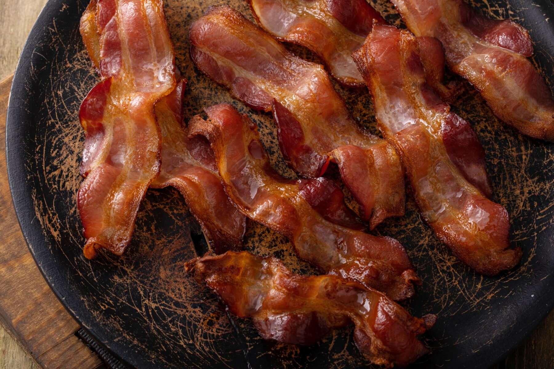 How does processed meat cause cancer and how much matters?