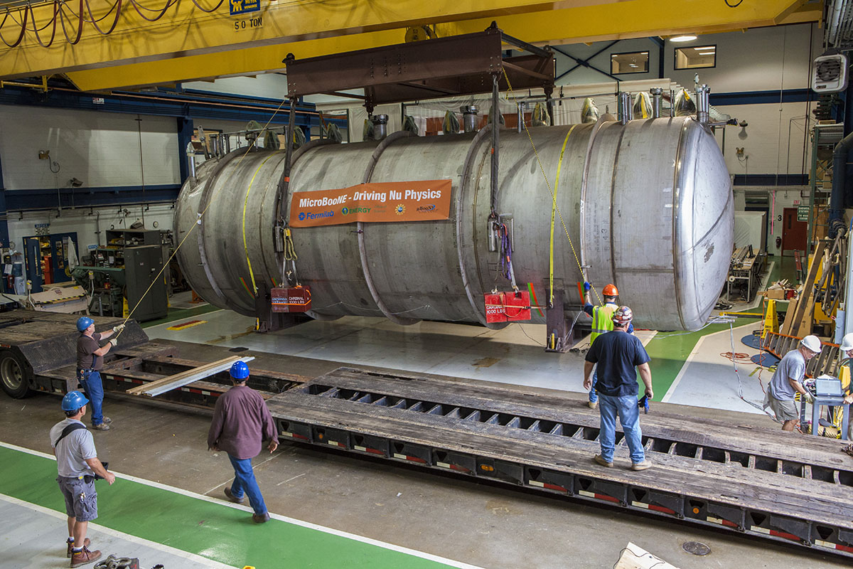 MicroBooNE celebrates tenth anniversary at Fermilab