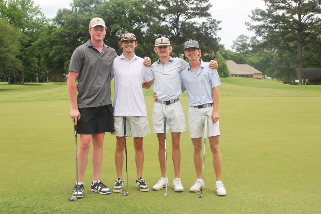Holmes Foundation hosts Annual Golf Classic at Deerfield Golf Club - News @ HolmesCC
