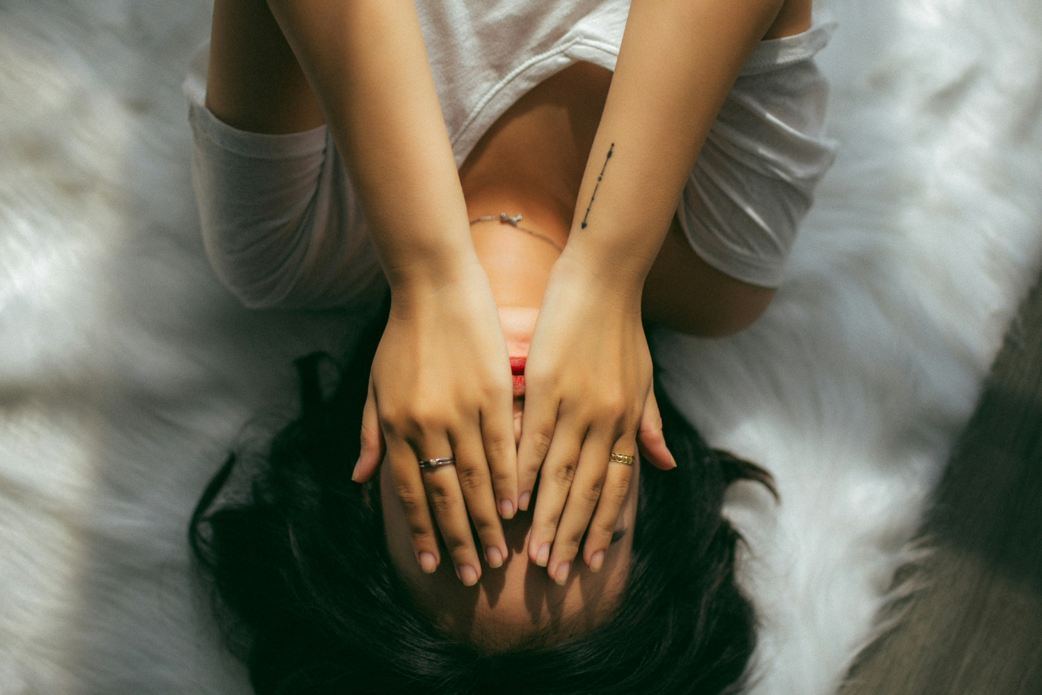 Why nail-biting, procrastination and other self-sabotaging behaviours are rooted in survival instincts - Taylor & Francis Newsroom