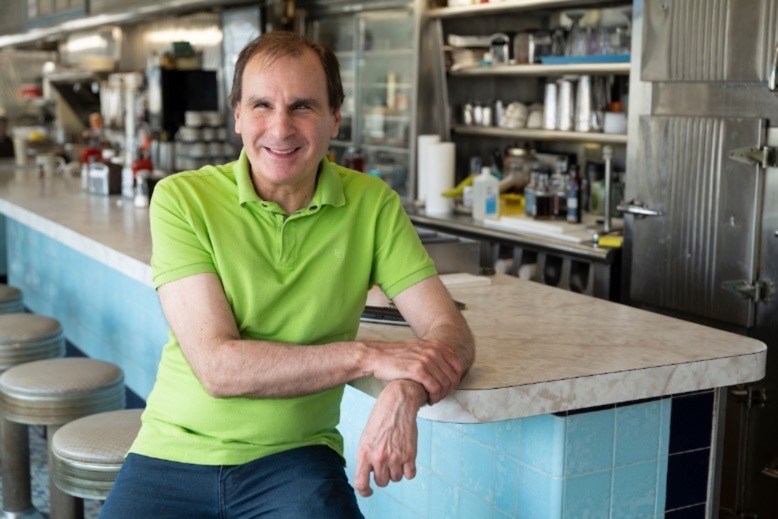 Meet the Blind Waiter Behind the Bendix Diner | New Jersey Monthly