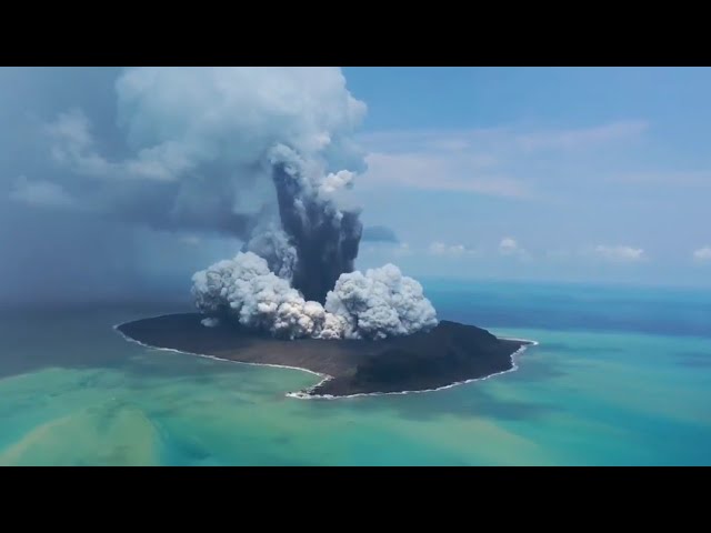 Descubren el motivo del tsunami global causado por la erupción de Tonga en enero