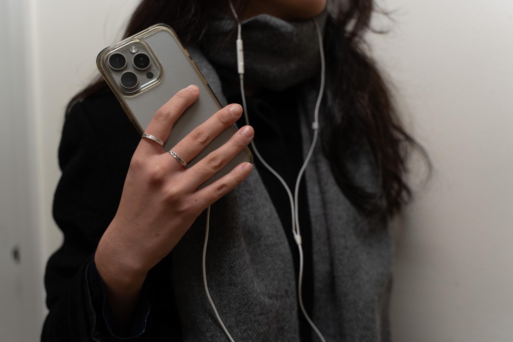 Off Topic: Vintage tech can help Gen Z fight digital fatigue - Washington Square News