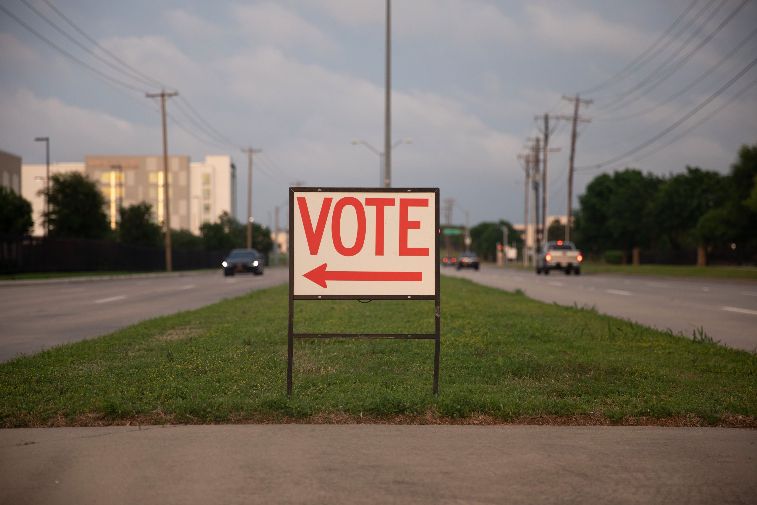 Turnout for early voting falls just short of last Dallas County local election - Oak Cliff