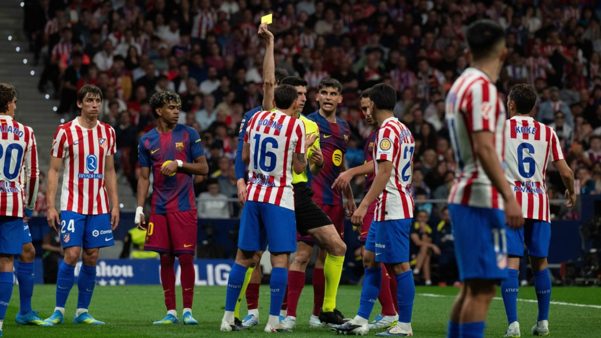 Burull critica el cambio de roja a amarilla: "A veces hay demasiadas directrices y se nos olvida arbitrar en el campo"