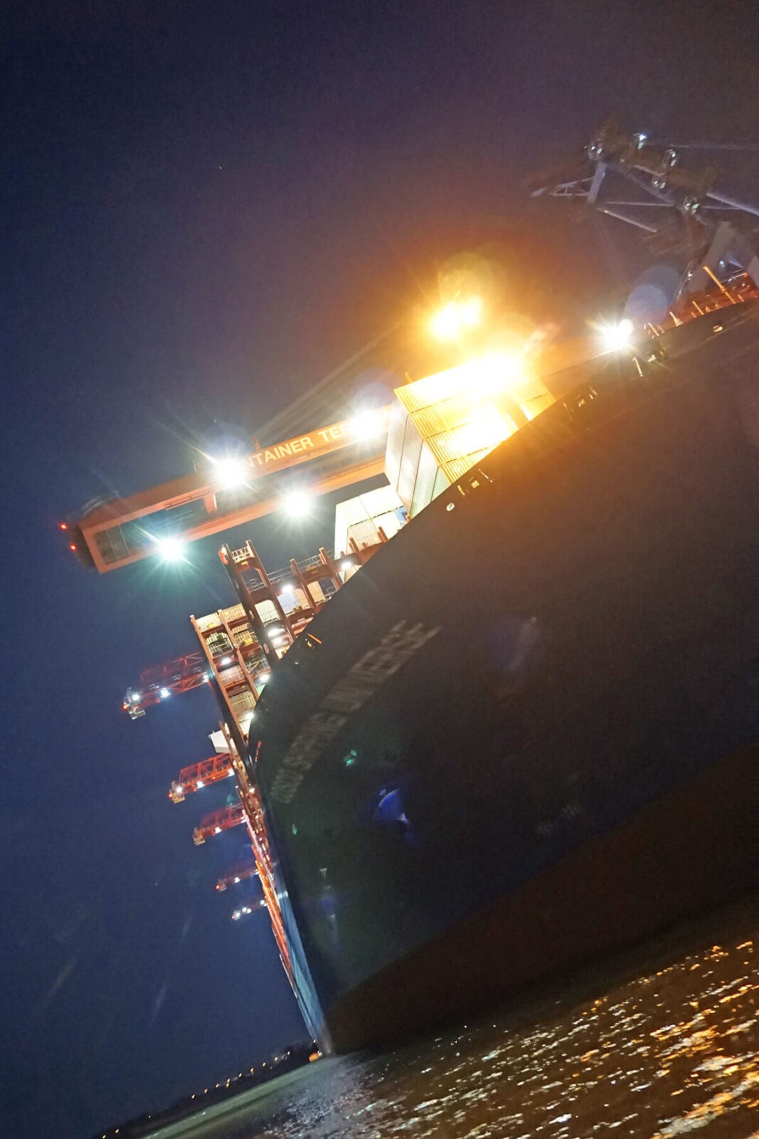 Lichterfahrt in Hamburg im Hafen | Op Jück