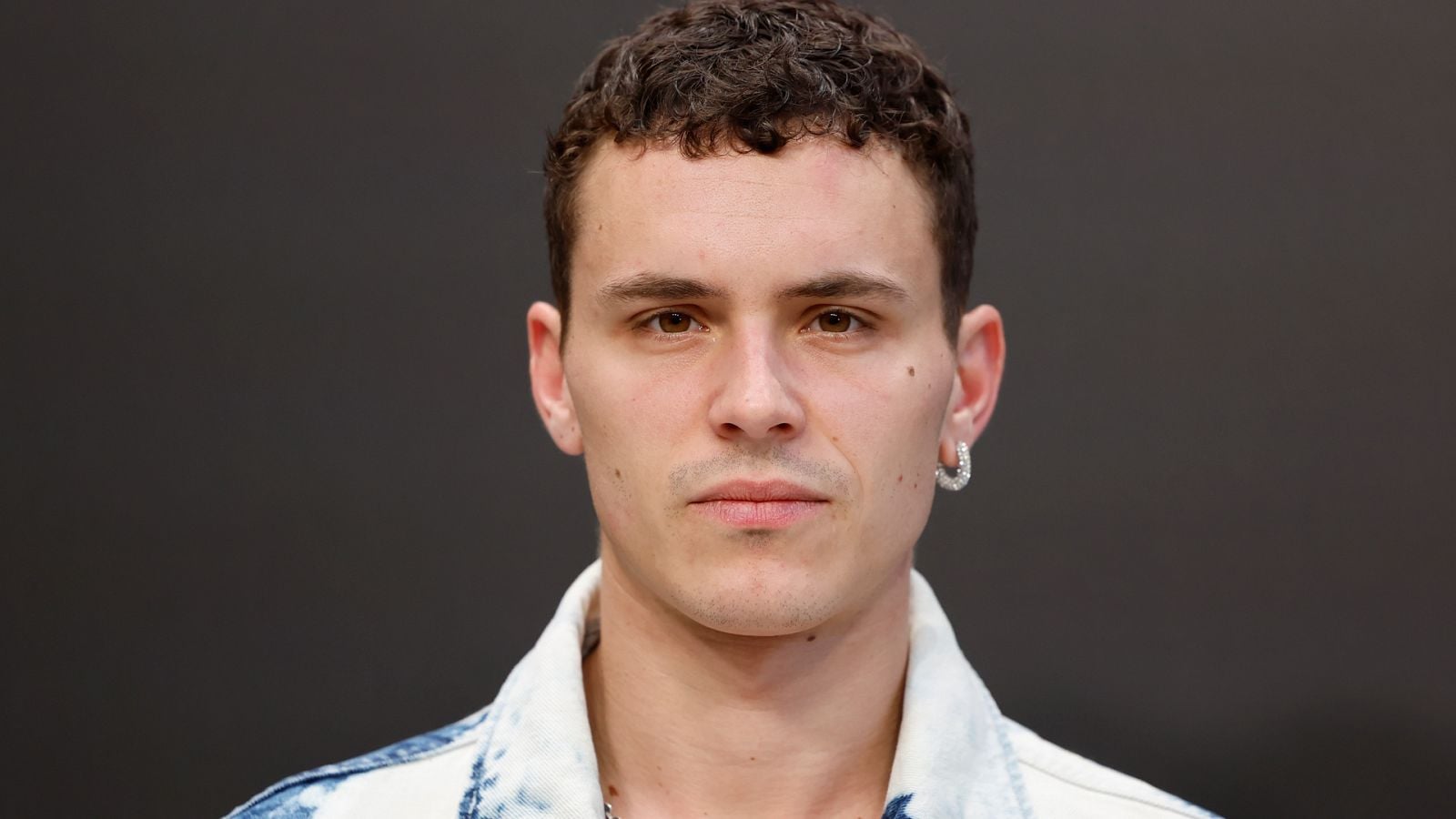 Who Is Aron Piper Dating? His Relationship Status Revealed