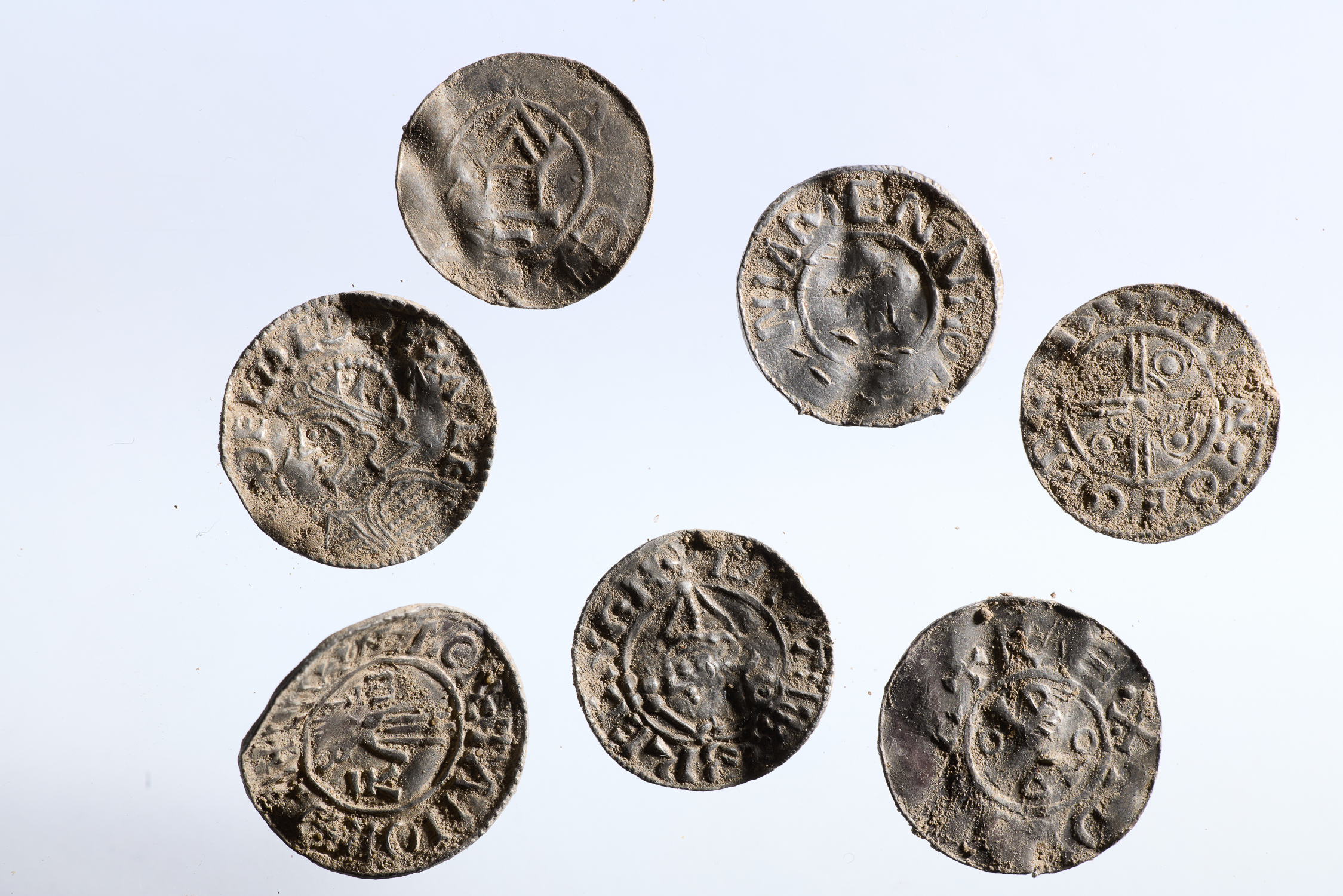 Metal Detectorists Unearth Norway’s Largest-Known Viking Coin Hoard