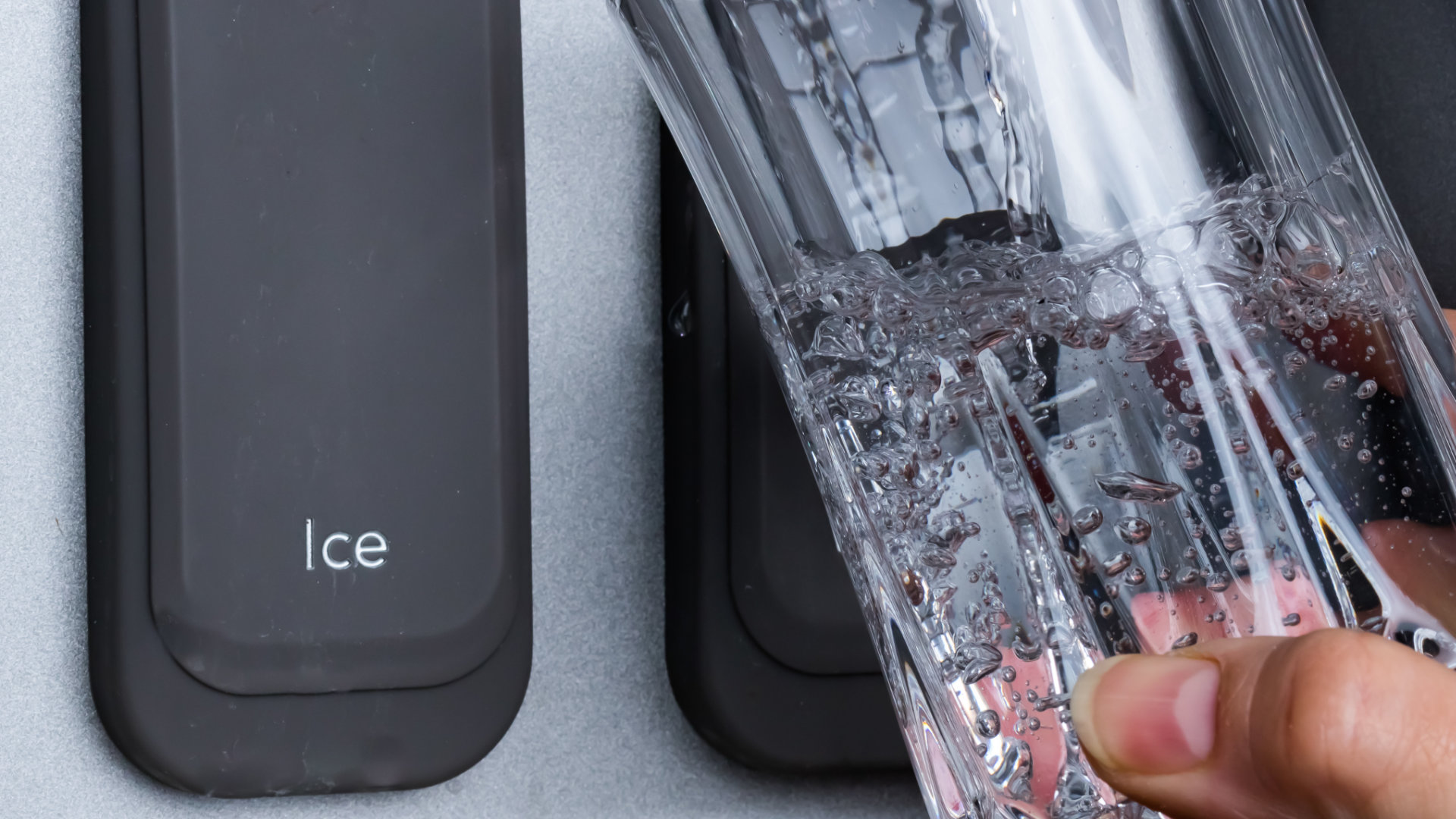 6 Signs That Your Fridge Water Filter Needs Changing - Paradise Appliance Service
