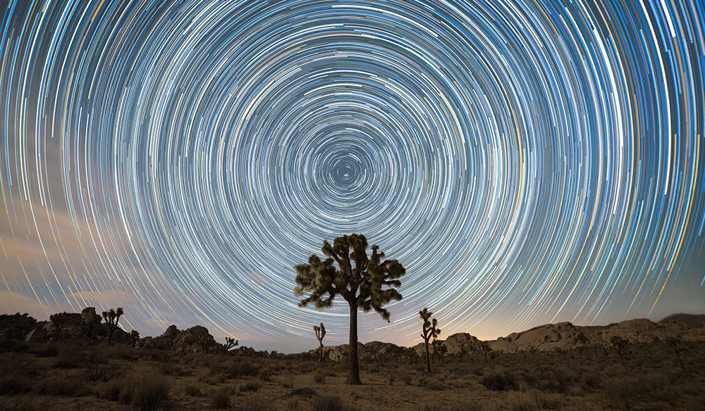 8 Jaw-Dropping Night Sky Timelapse Videos