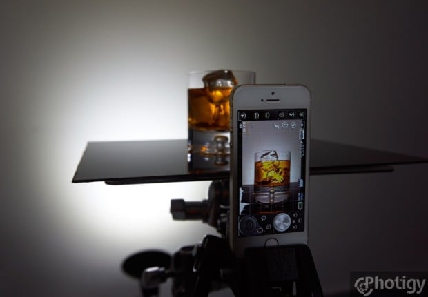 Impressive Product Shot Captured with an iPhone 5s and an LED Light | PetaPixel