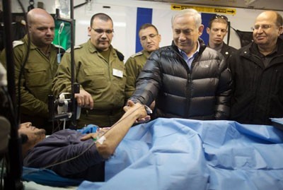 Zionist Prime Minister, Benyamin Netanyahu, take care of injured Wahhabi terrorists ~ Syrian Jihadists’ & Israel Connection | Piazza della Carina