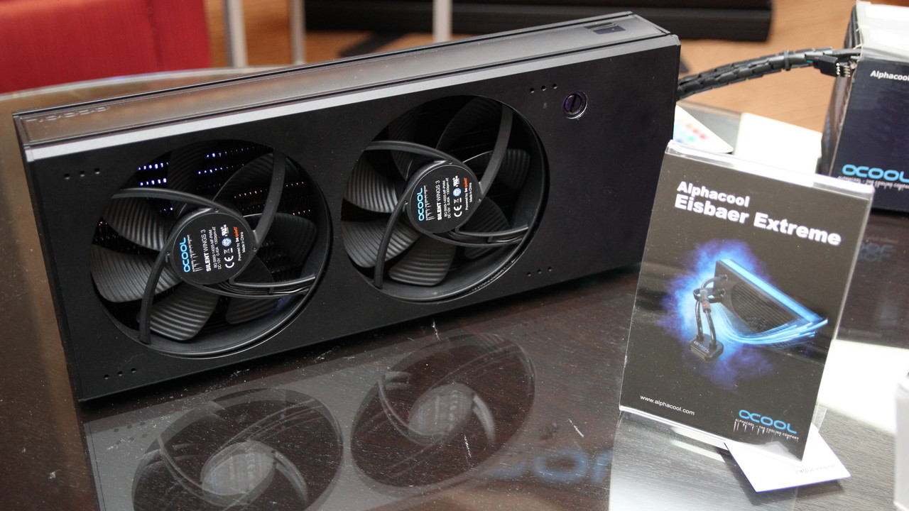 Alphacool Eisbaer Extreme: Kompaktwasserkühlung mit Pumpe im Radiator - ComputerBase
