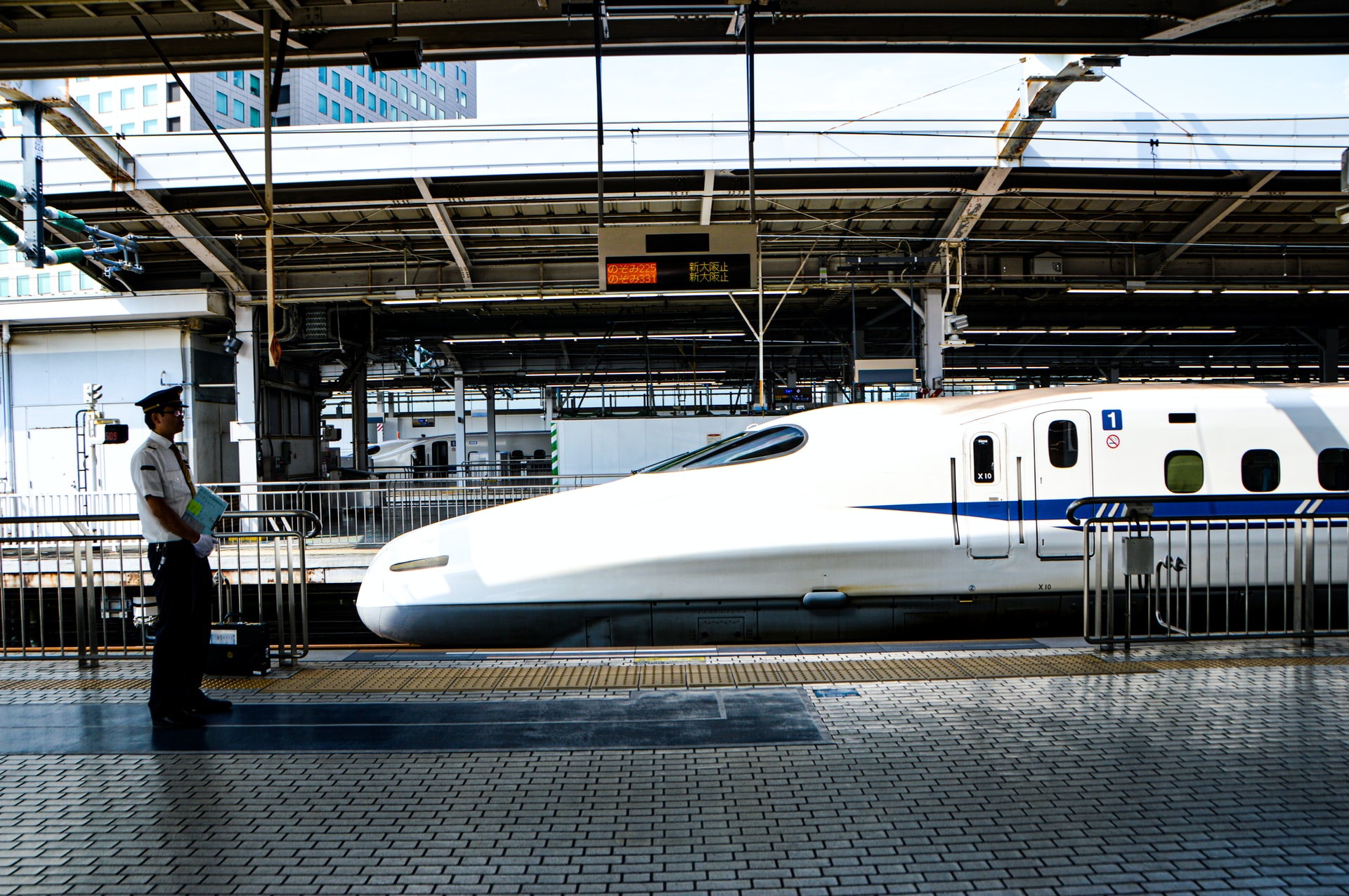 What Japan's Bullet Train Can Teach Us About the Future of Transportation - Planet Home