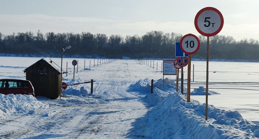 Движение по ледовой переправе через реку Вятку открыли в Котельниче 23 января 2026