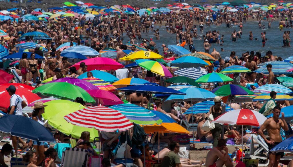 Record-Breaking Heat Around the World (in Photos)