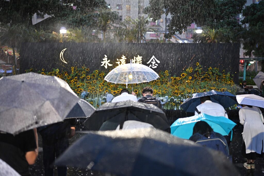 Thousands Pay Tribute to a Deceased Protester in Hong Kong (in Photos)