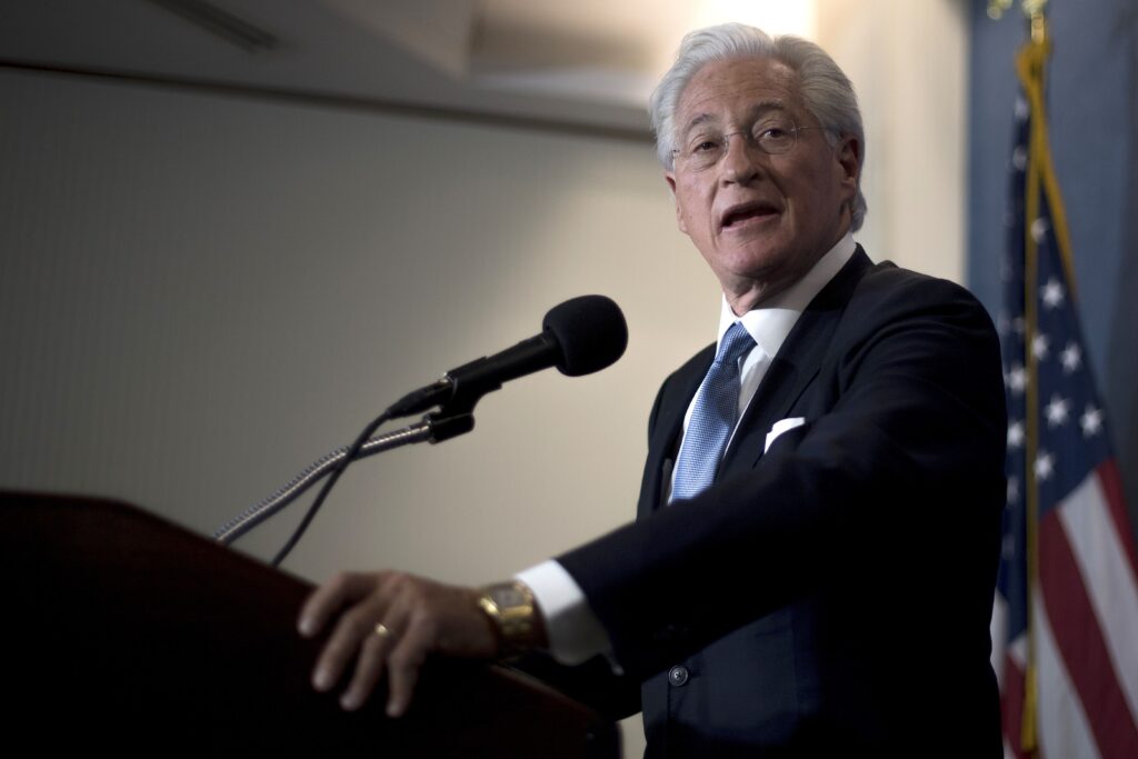 Trump's Lawyer on the Russia Investigation Has a Questionable Background