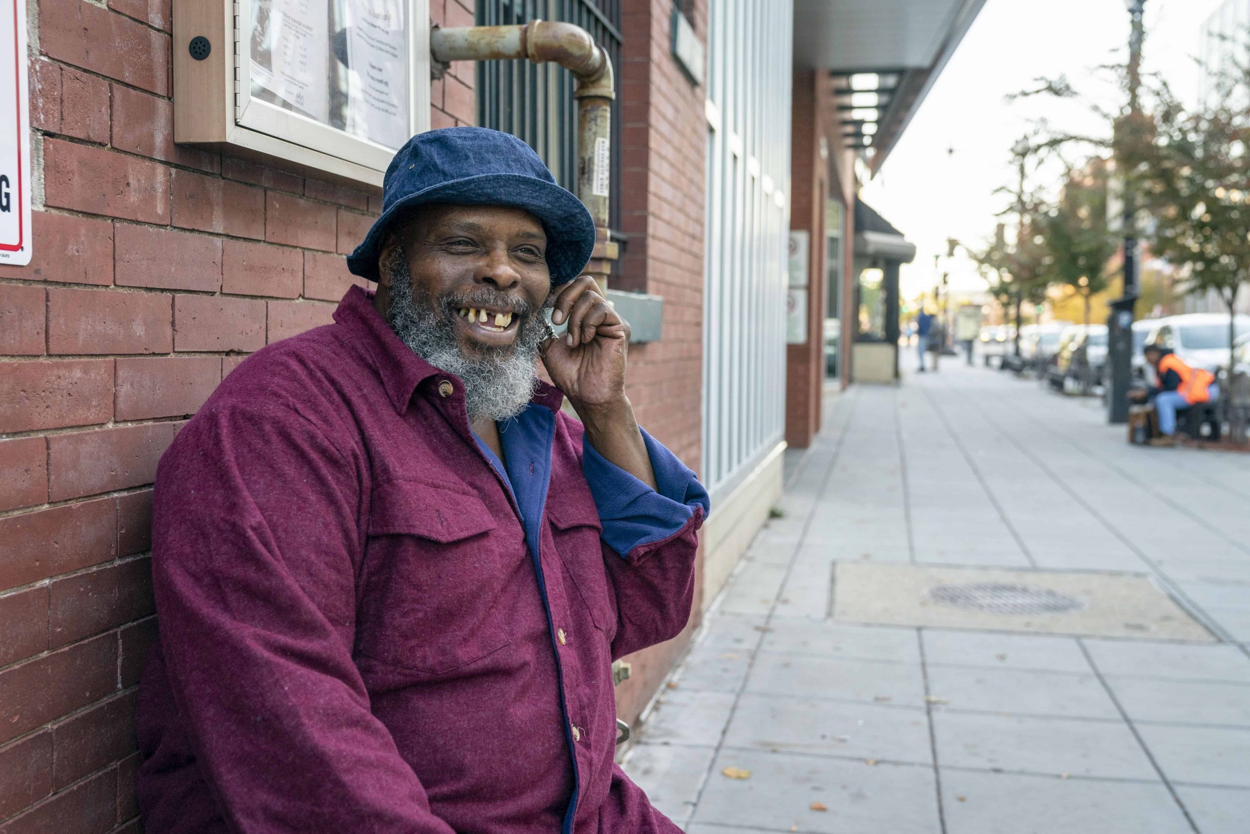 Under Trump, millions of low-income people lose access to cellphones – Center for Public Integrity