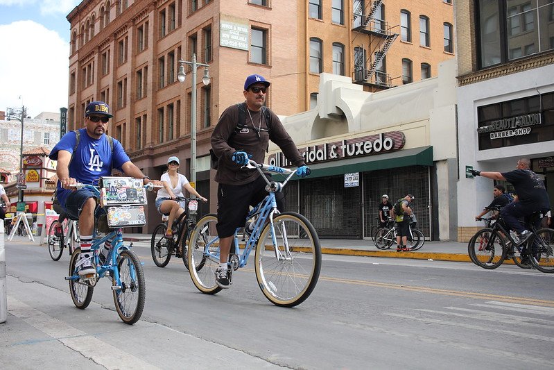 Los Angeles Cyclists Find Safety in Numbers