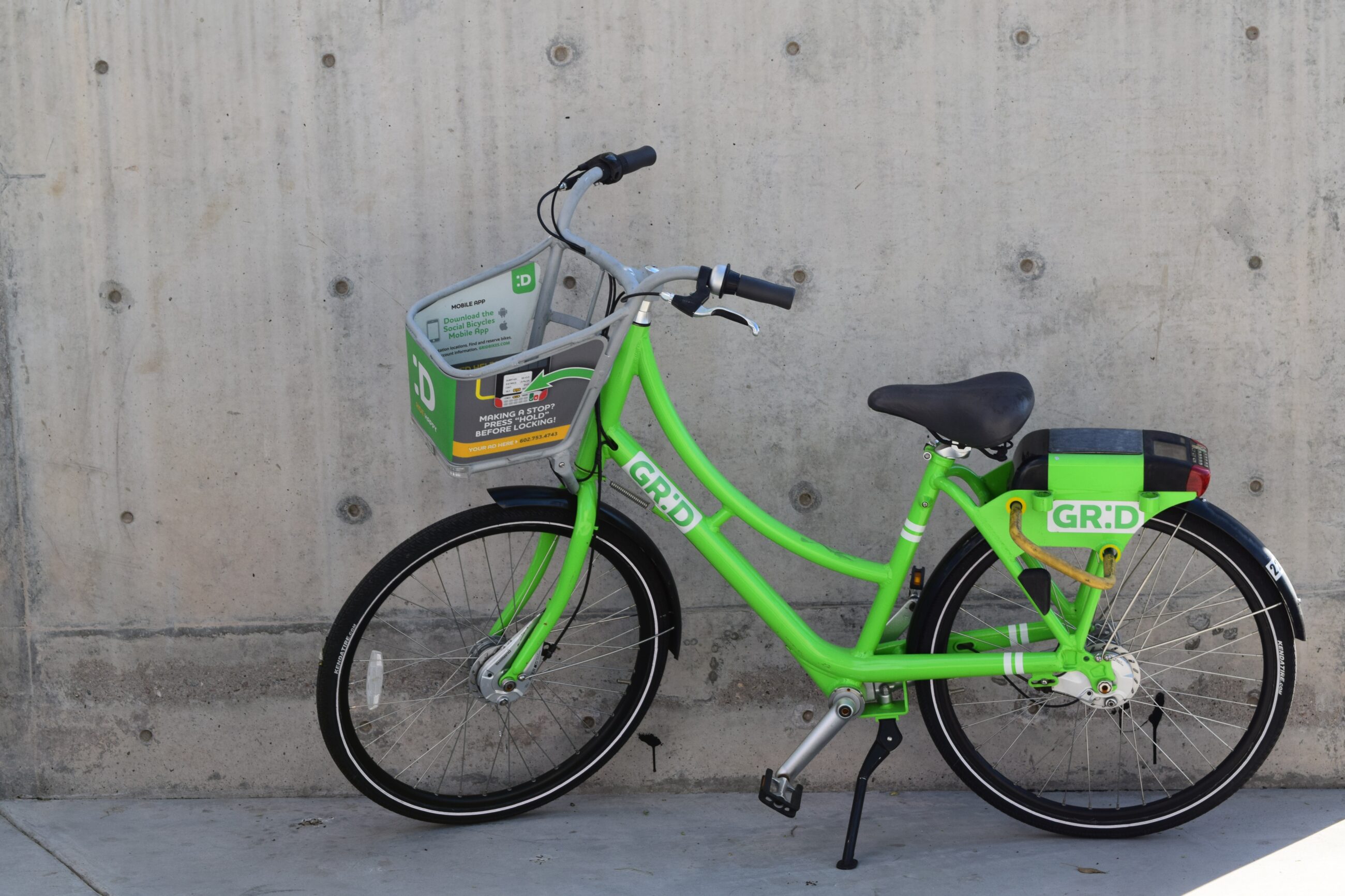 Disposable e-bikes? The problem with unrepairable batteries - Right to Repair Europe