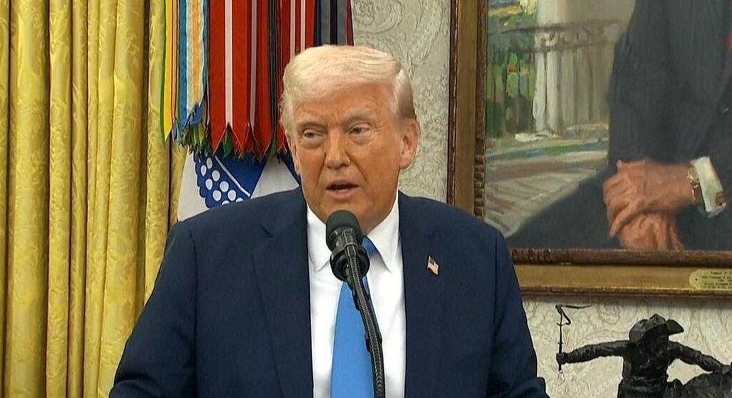 Trump dag 69: oa Trump sluit militaire actie Groenland niet uit, ontslaat meeste medewerkers Institute of Peace, visa ingetrokken per mail, Europese bedrijven krijgen anti-DEI-brieven en verbod op pridevlaggen op overheidsgebouwen in Utah - Reporters Onli